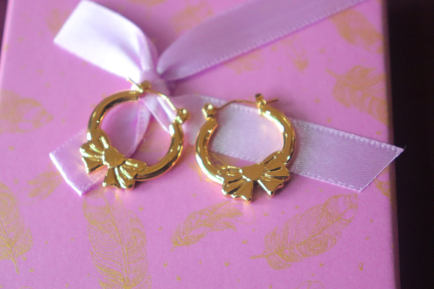 Anti Tarnish bow shaped golden Earrings