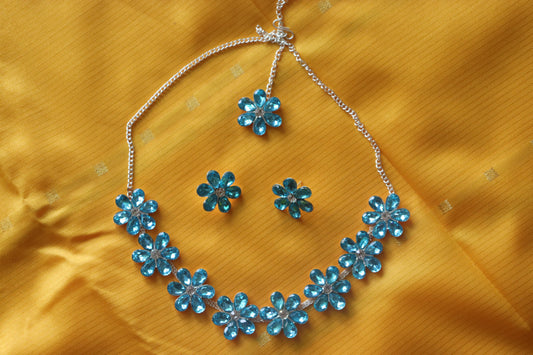 Flower Shaped Studded Necklace Set (Blue)