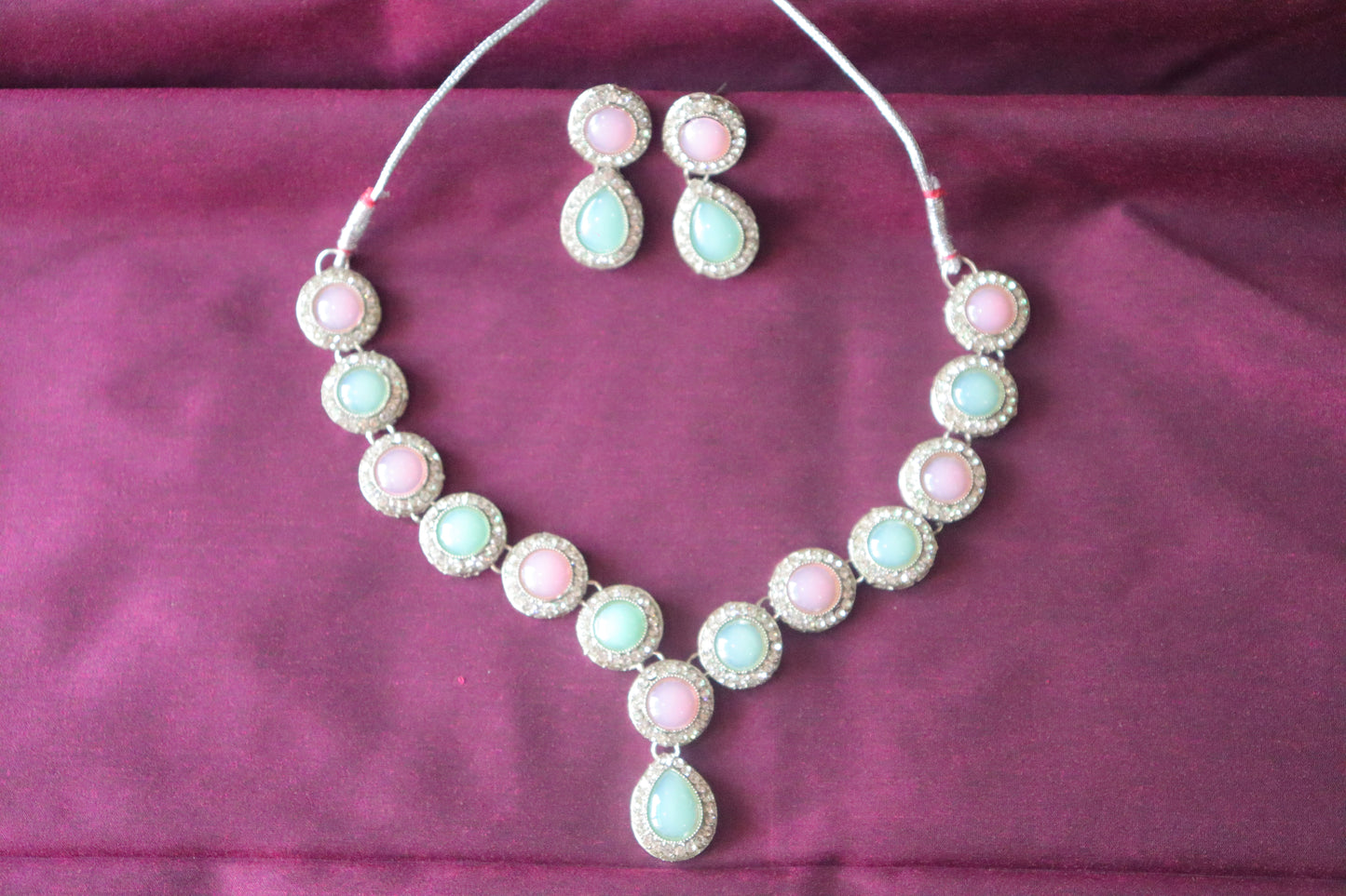 Button Shaped Studded Necklace Set